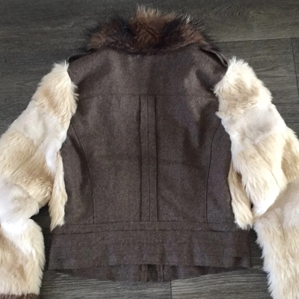 Cropped Jacket - Picture 3 of 8